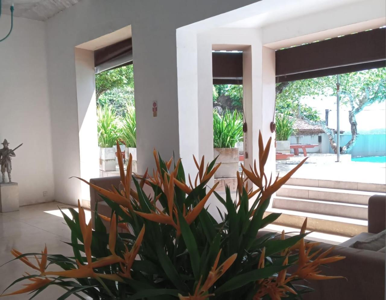 גאלה The Lady Hill Hotel מראה חיצוני תמונה
