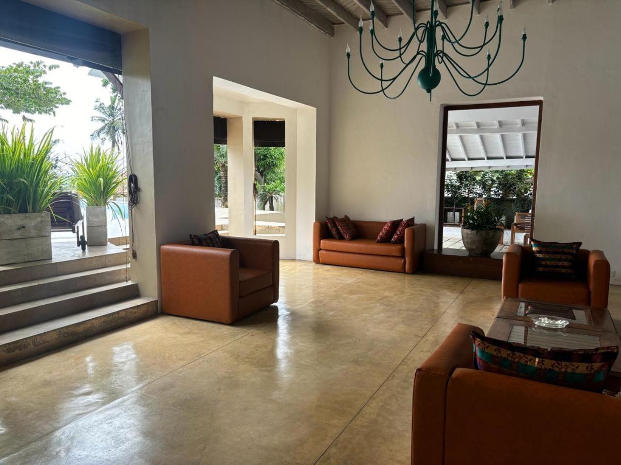 גאלה The Lady Hill Hotel מראה חיצוני תמונה