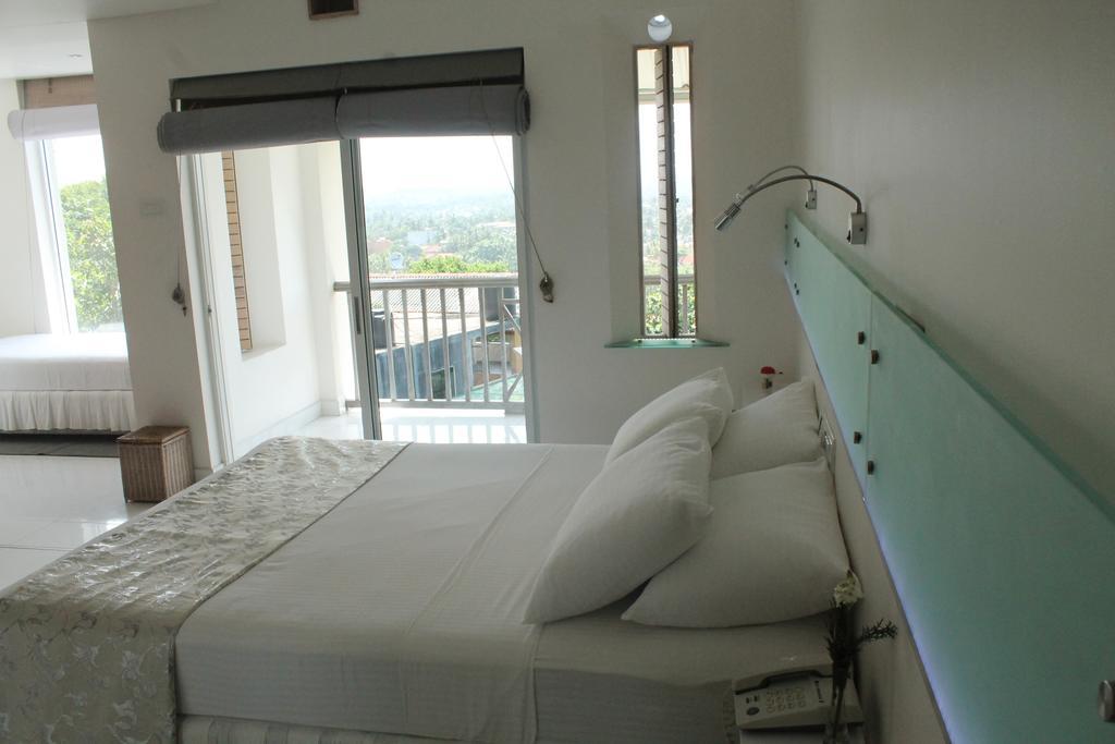 גאלה The Lady Hill Hotel מראה חיצוני תמונה