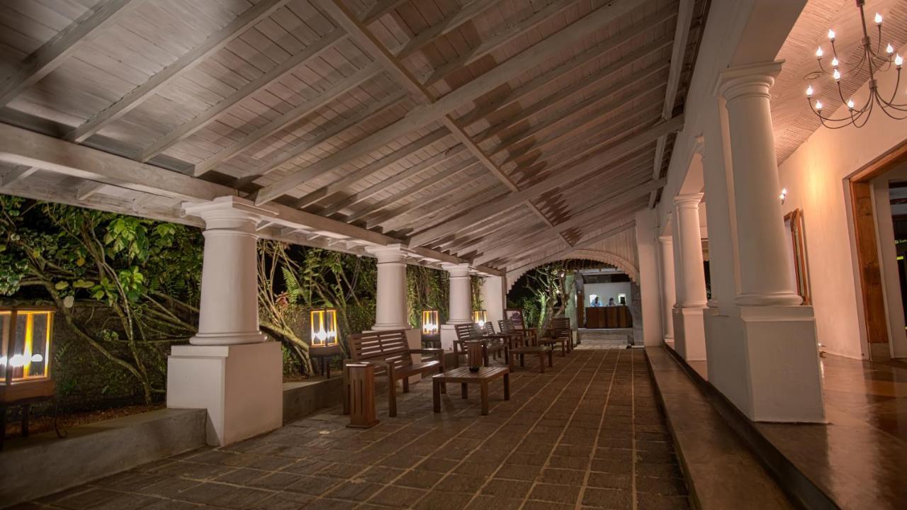 גאלה The Lady Hill Hotel מראה חיצוני תמונה