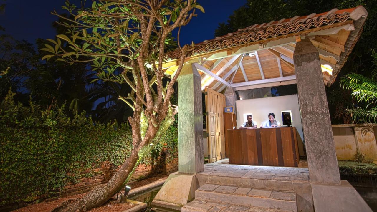גאלה The Lady Hill Hotel מראה חיצוני תמונה
